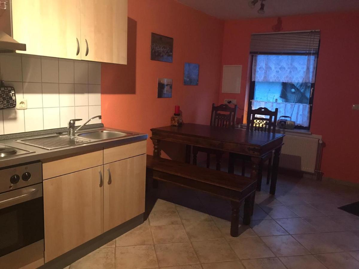 Ferienwohnung Storchenhof Niepars Luaran gambar